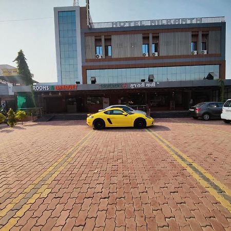 Hotel Nilkanth Navsari 外观 照片