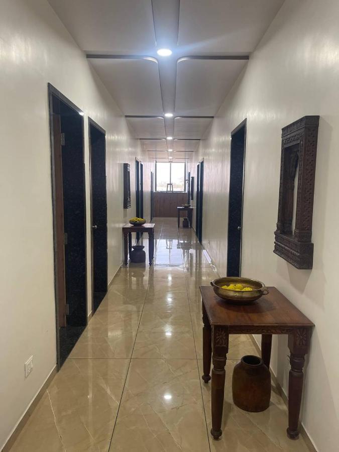 Hotel Nilkanth Navsari 外观 照片