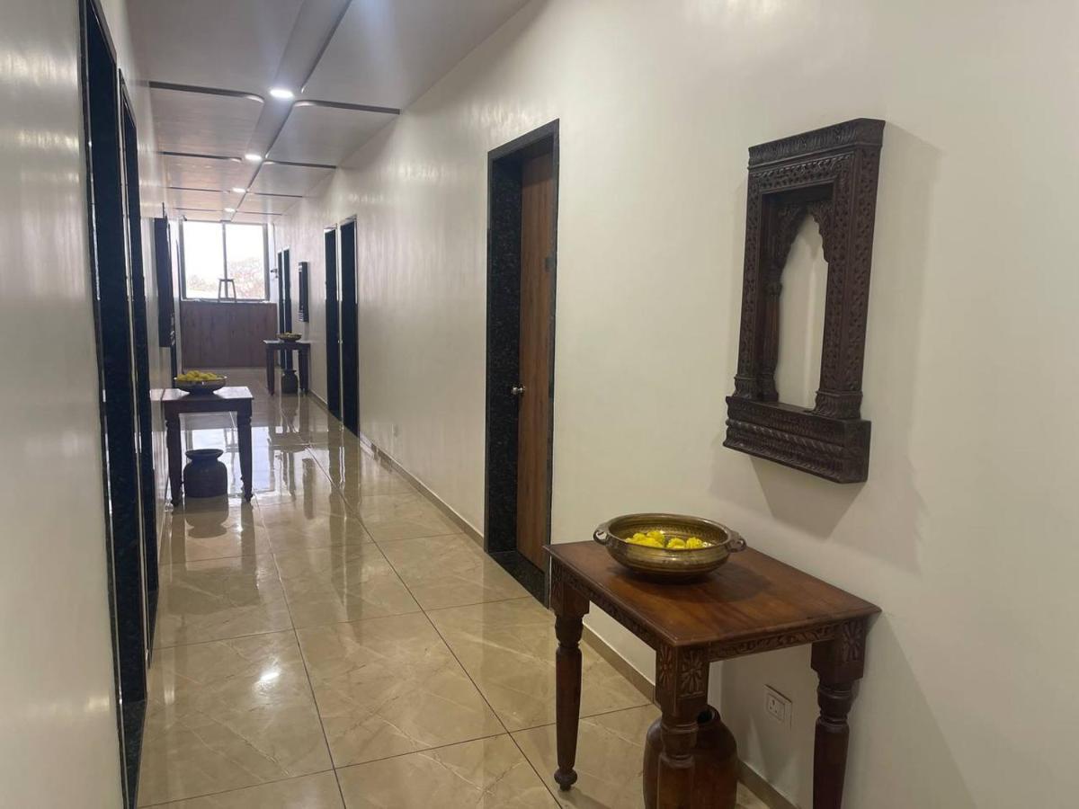 Hotel Nilkanth Navsari 外观 照片