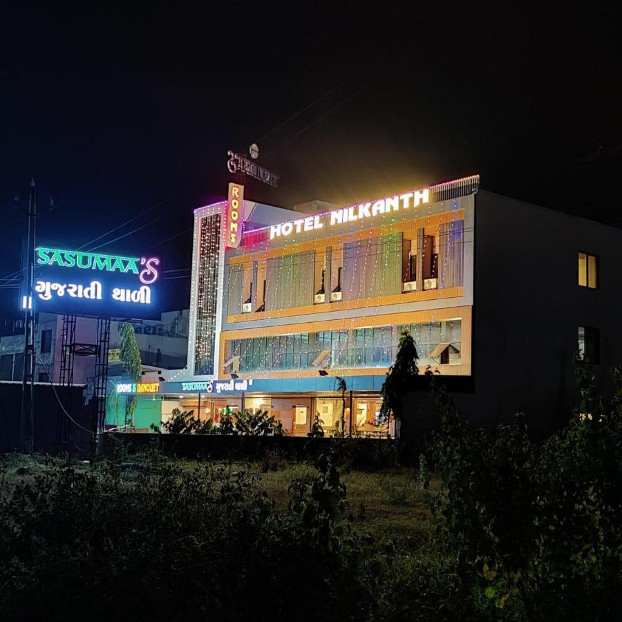 Hotel Nilkanth Navsari 外观 照片