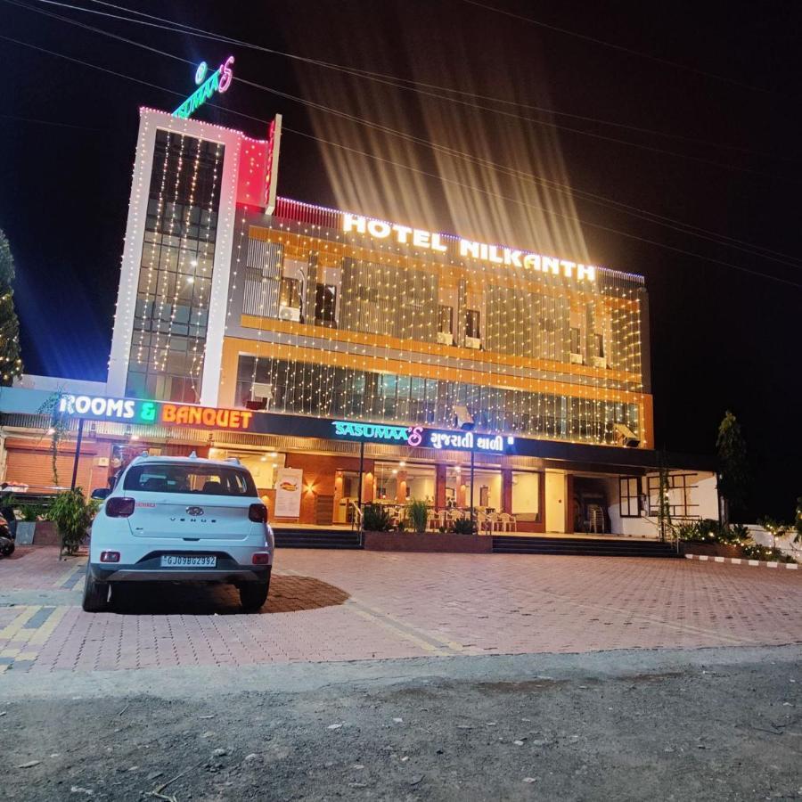 Hotel Nilkanth Navsari 外观 照片