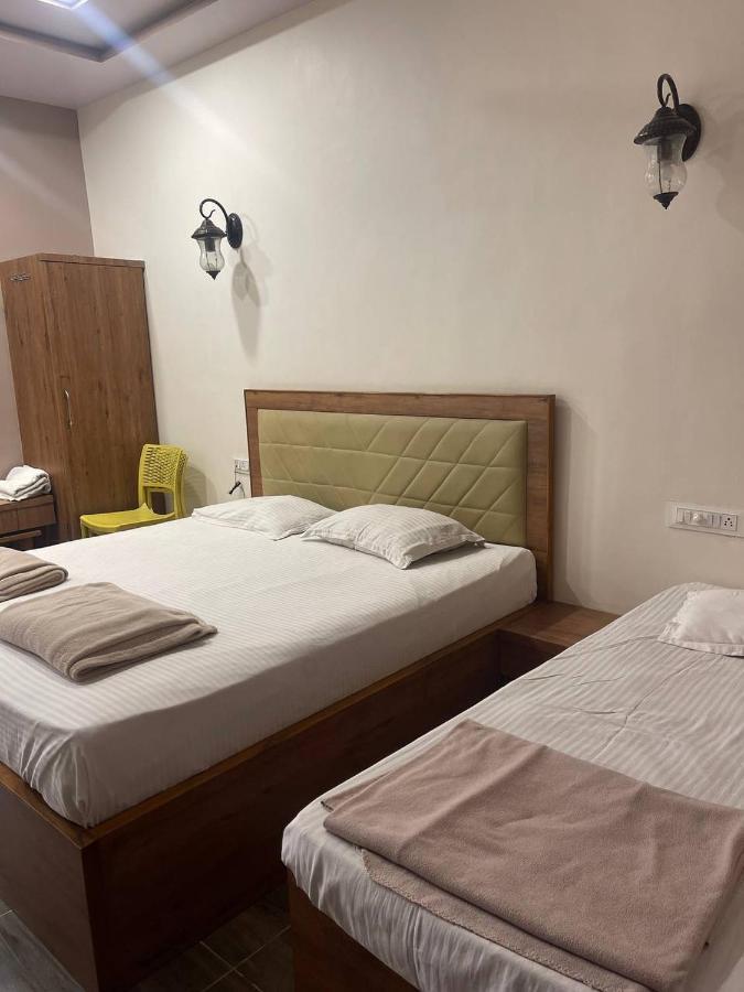 Hotel Nilkanth Navsari 外观 照片